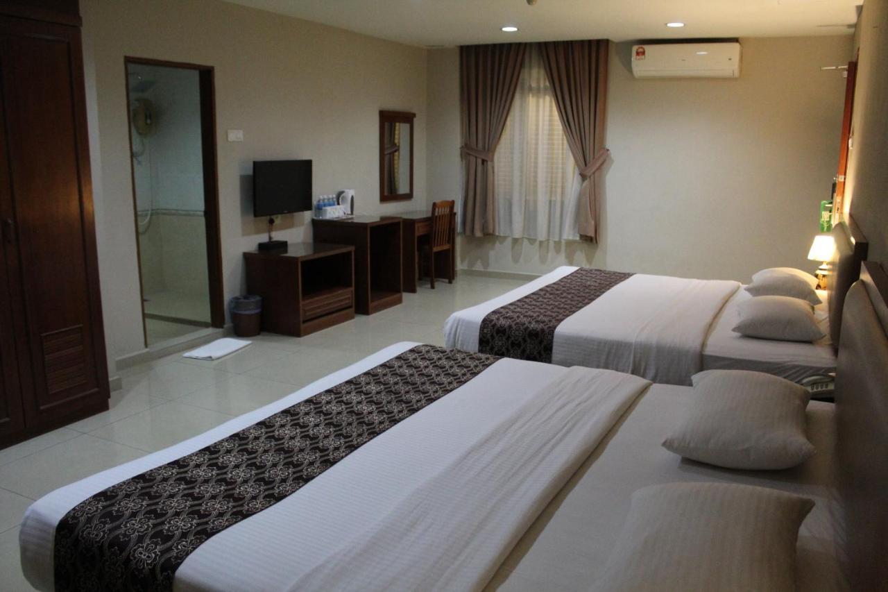 Hotel Palm Inn Butterworth Bagian luar foto