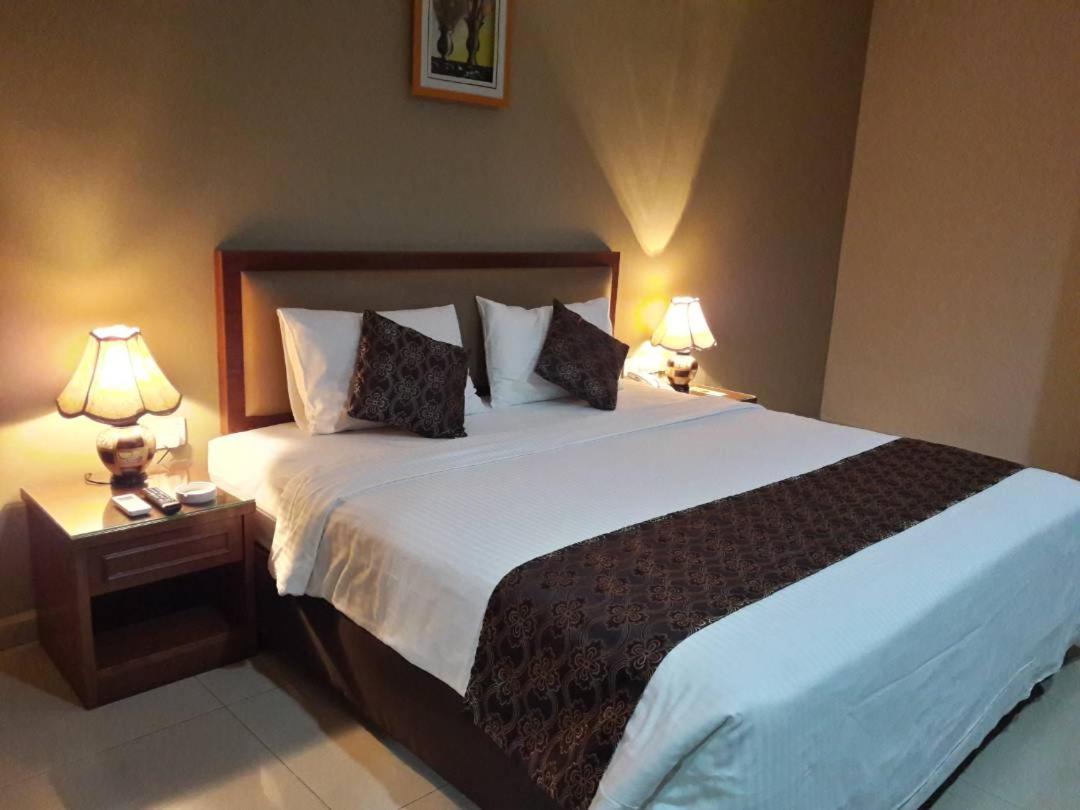 Hotel Palm Inn Butterworth Bagian luar foto